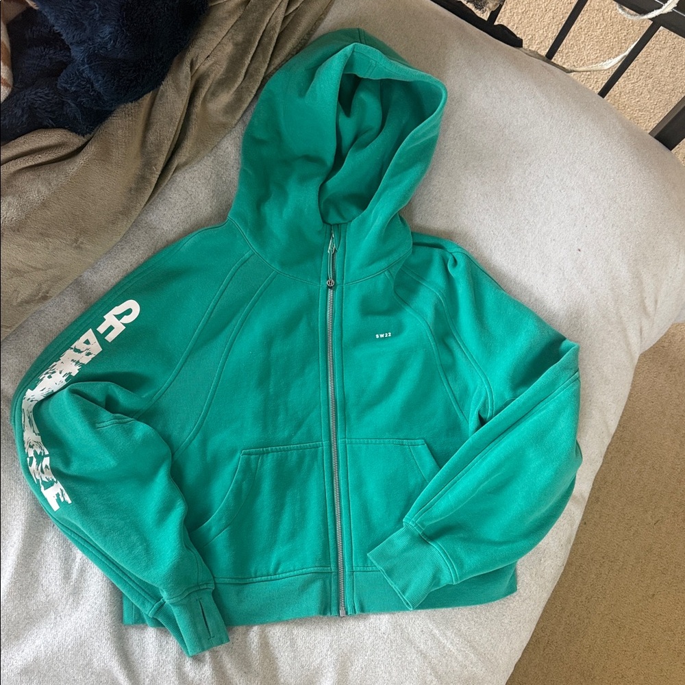 Lululemon Maldives green marathon scuba